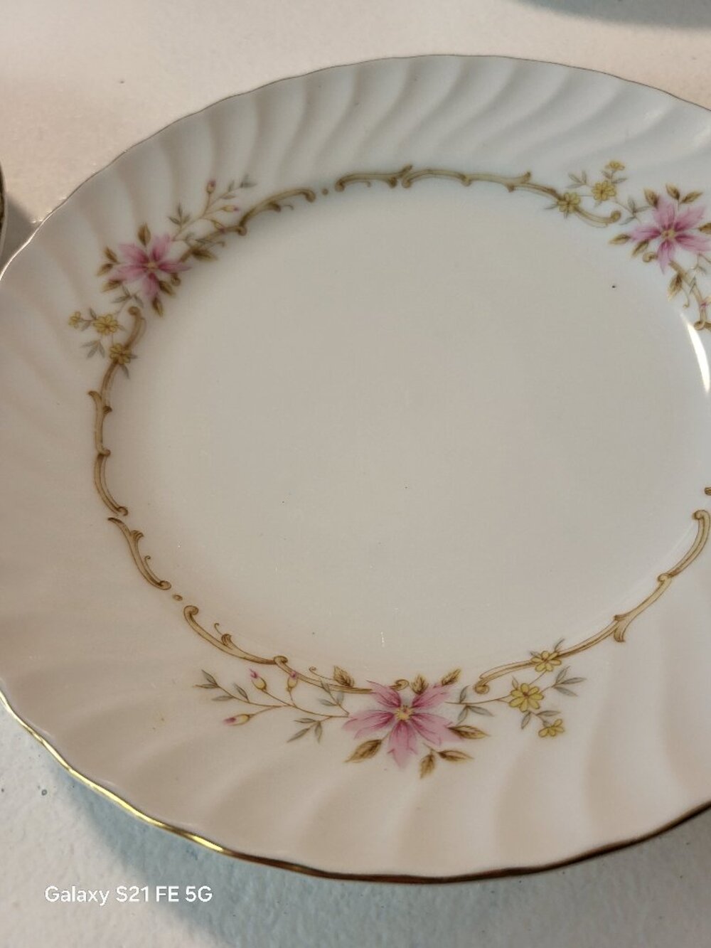 MIKASA FINE CHINA " GAYLORD 511 COLLECTION " VINTAGE PLATTER